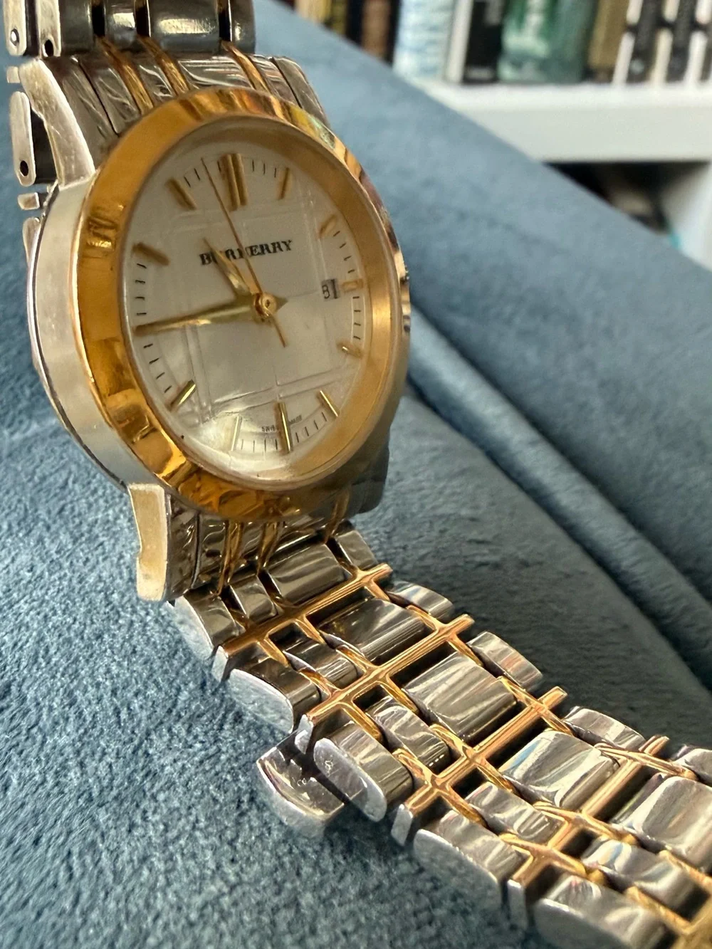 Luxurious  BURBERRY Watch